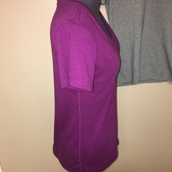 Athletic Pair 2 Short Sleeve Shirts Mediumm - Picture 4 of 9